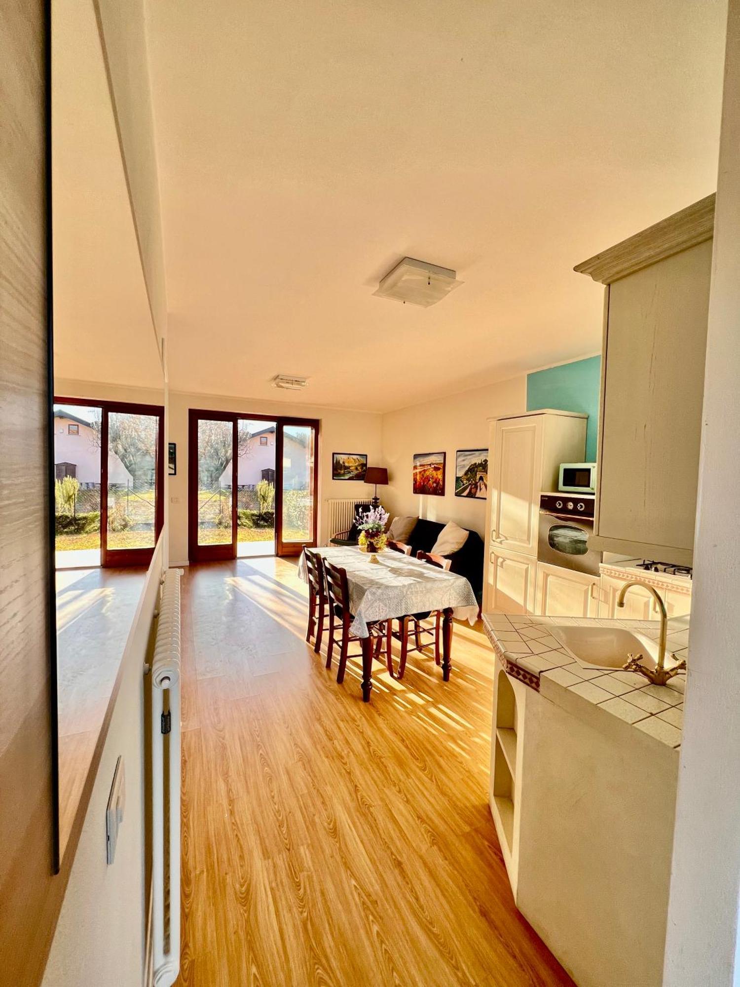 Colico Zen House Villa Bagian luar foto